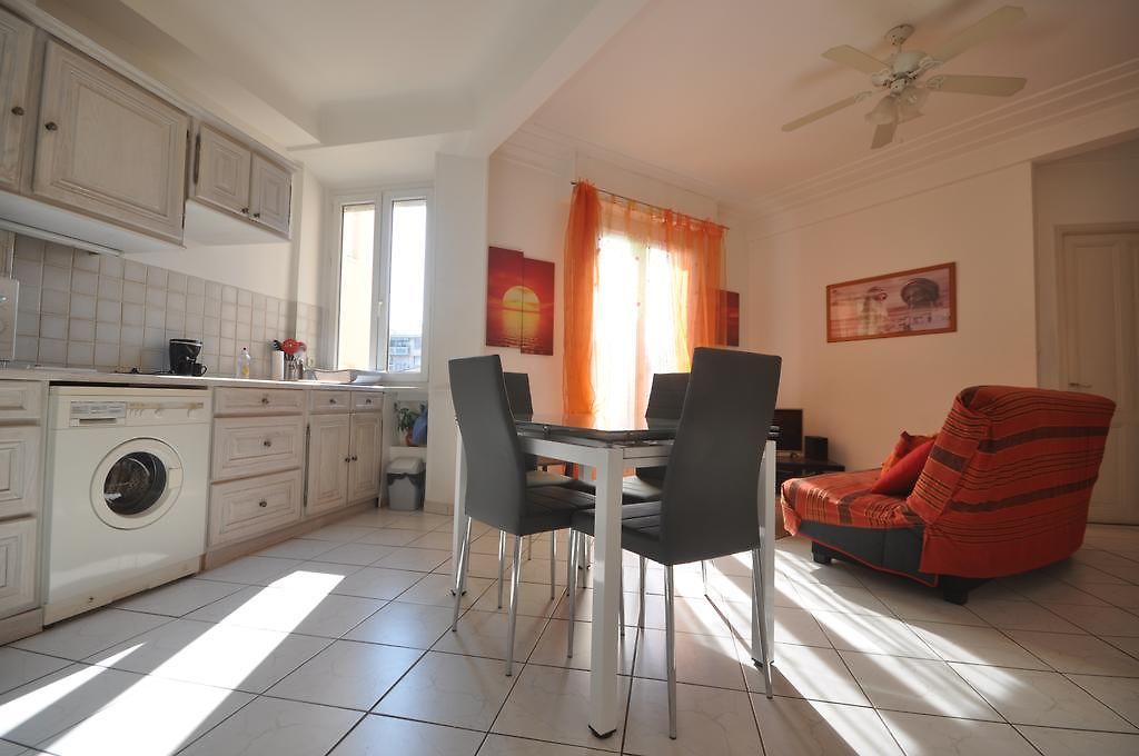 Les Pervenches Nice