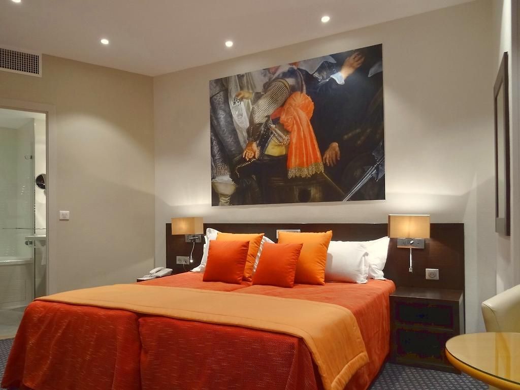 Hotel Ambassador, Completely Renovated 4*