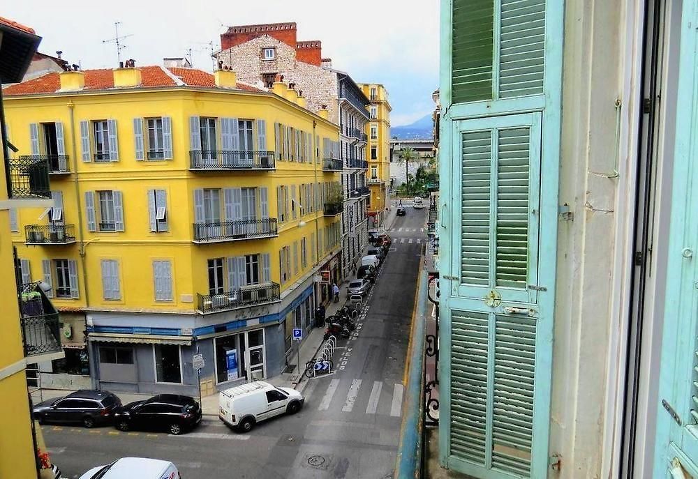 Ozz Auberge de jeunesse