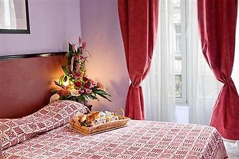 Hotel Du Midi 3*