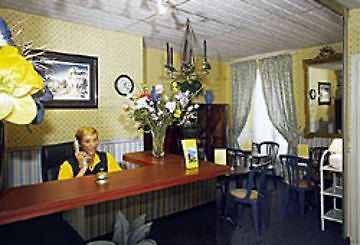 Meyerbeer - And Auberge de jeunesse Nice