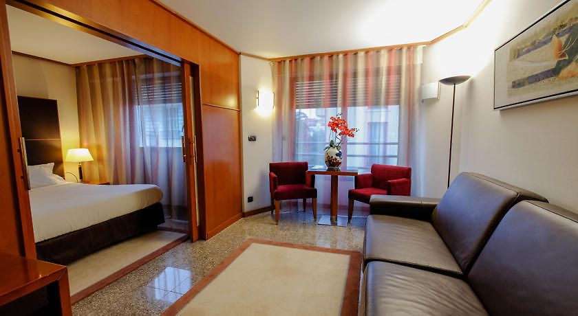 Hotel Goldstar & Nice