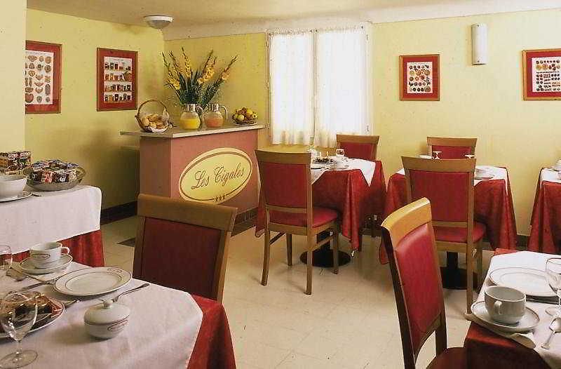 Les Cigales Hotel Nice