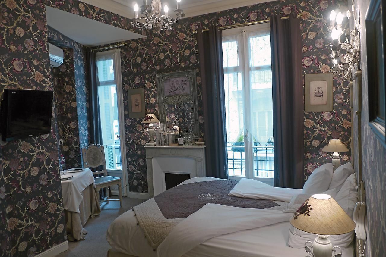 Rivoli 3*