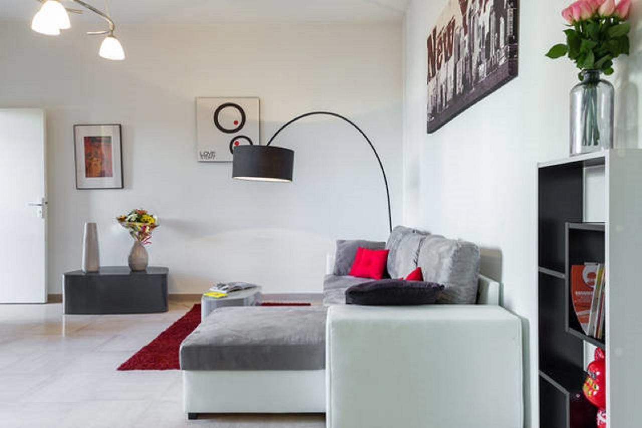 Grand Center At 2 Minutes Walk From The Appartement *