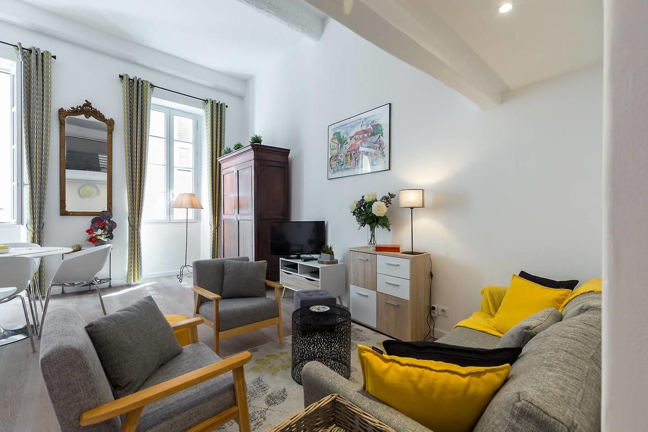 Barillerie - Loft Moderne, Face Mer, Vieux-nice. Appartement *