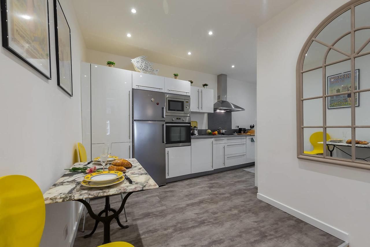 Barillerie - Loft Moderne, Face Mer, Vieux-nice. Appartement