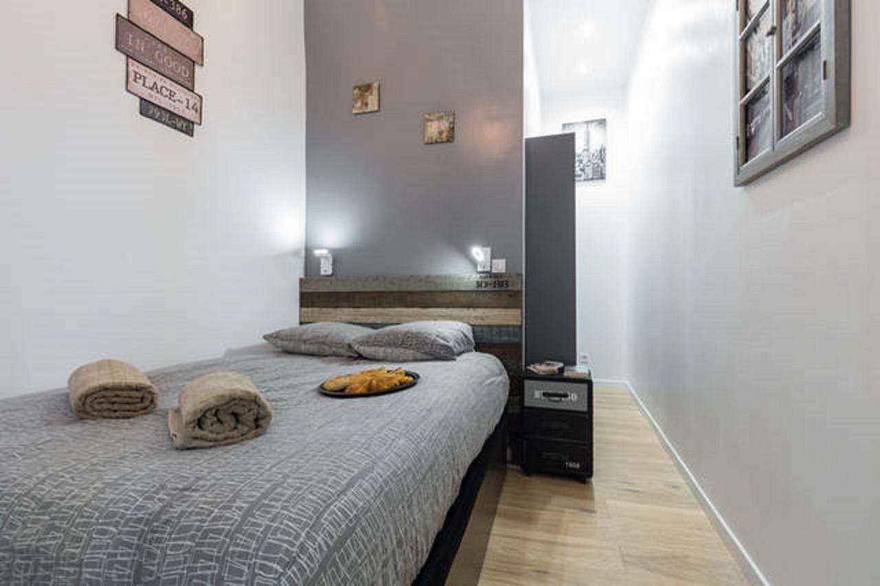 Angle Droit- Loft Et Atypique, Climatisation, Vieux-nice Appartement *