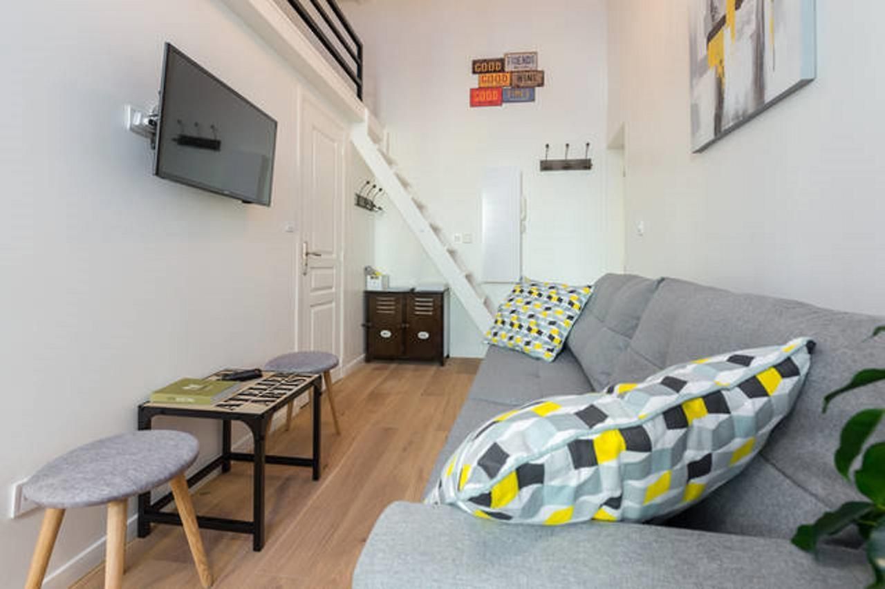 Appartement Angle Droit- Loft Et Atypique, Climatisation, Vieux-nice