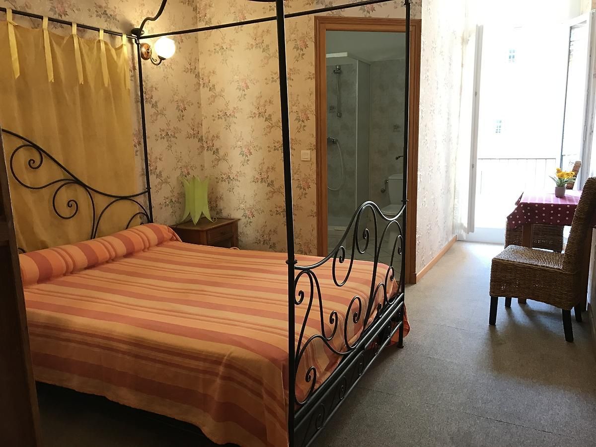 Au Picardy Hotel Nice