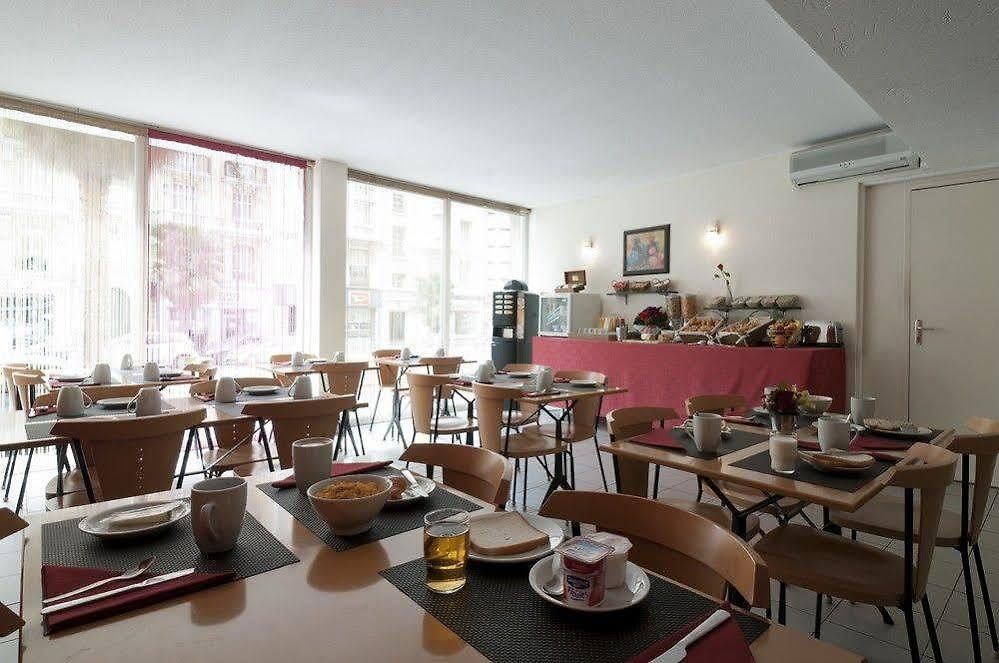 Appart hôtel Adagio Access Magnan 2*