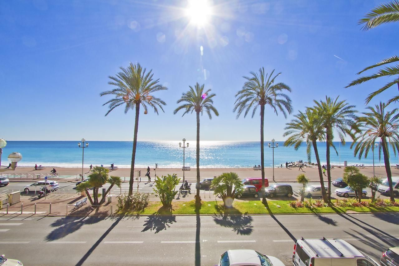 Apartment Promenade - Cosy Sea Front Nice