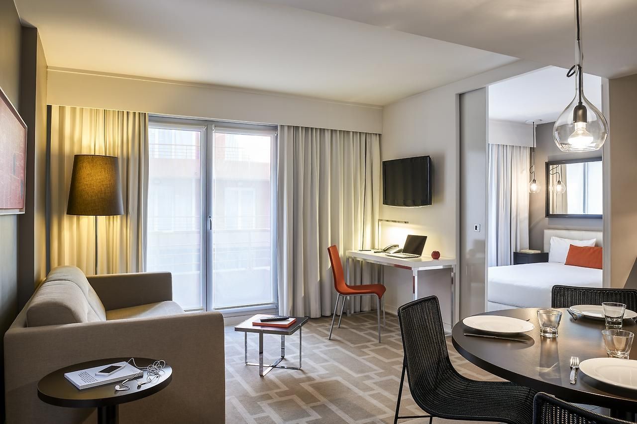 Adagio Centre