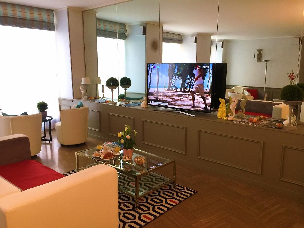 Ambassador, Completely Renovated 4* Nice