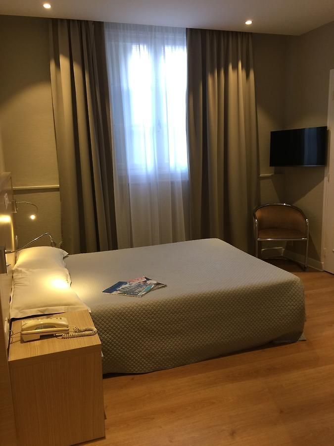 Hotel Ambassador, Completely Renovated