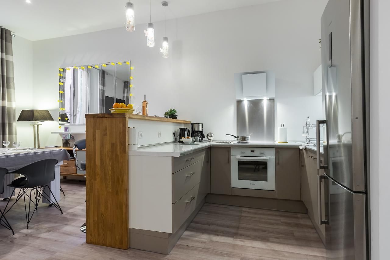 2 - F4 Spacieux Et Confortable Au Centre Du Vieux-nice Apartment