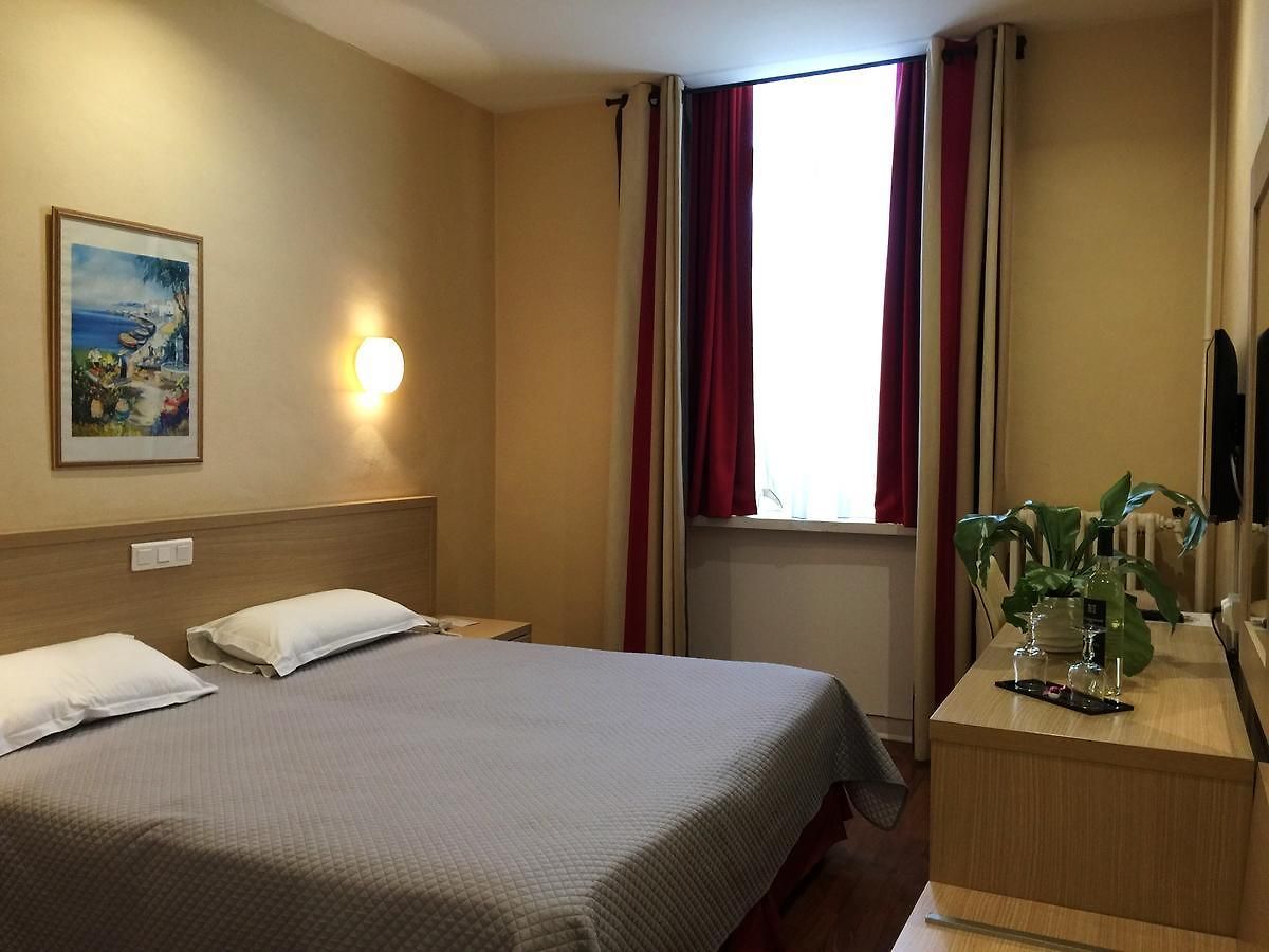 Hotel Ambassador, Completely Renovated