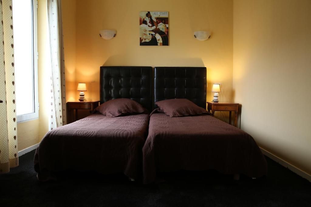 Armenonville Hotel 3*
