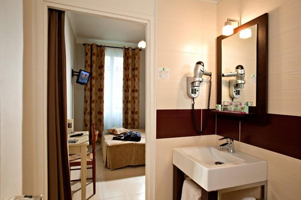 De Verdun Hotel