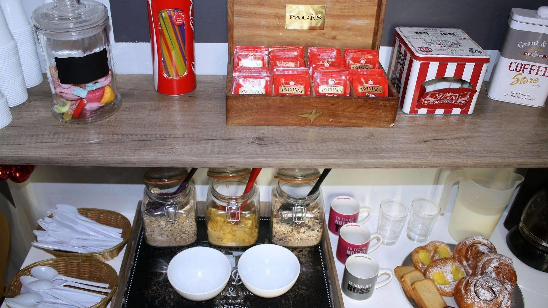 Meyerbeer - And Auberge de jeunesse *