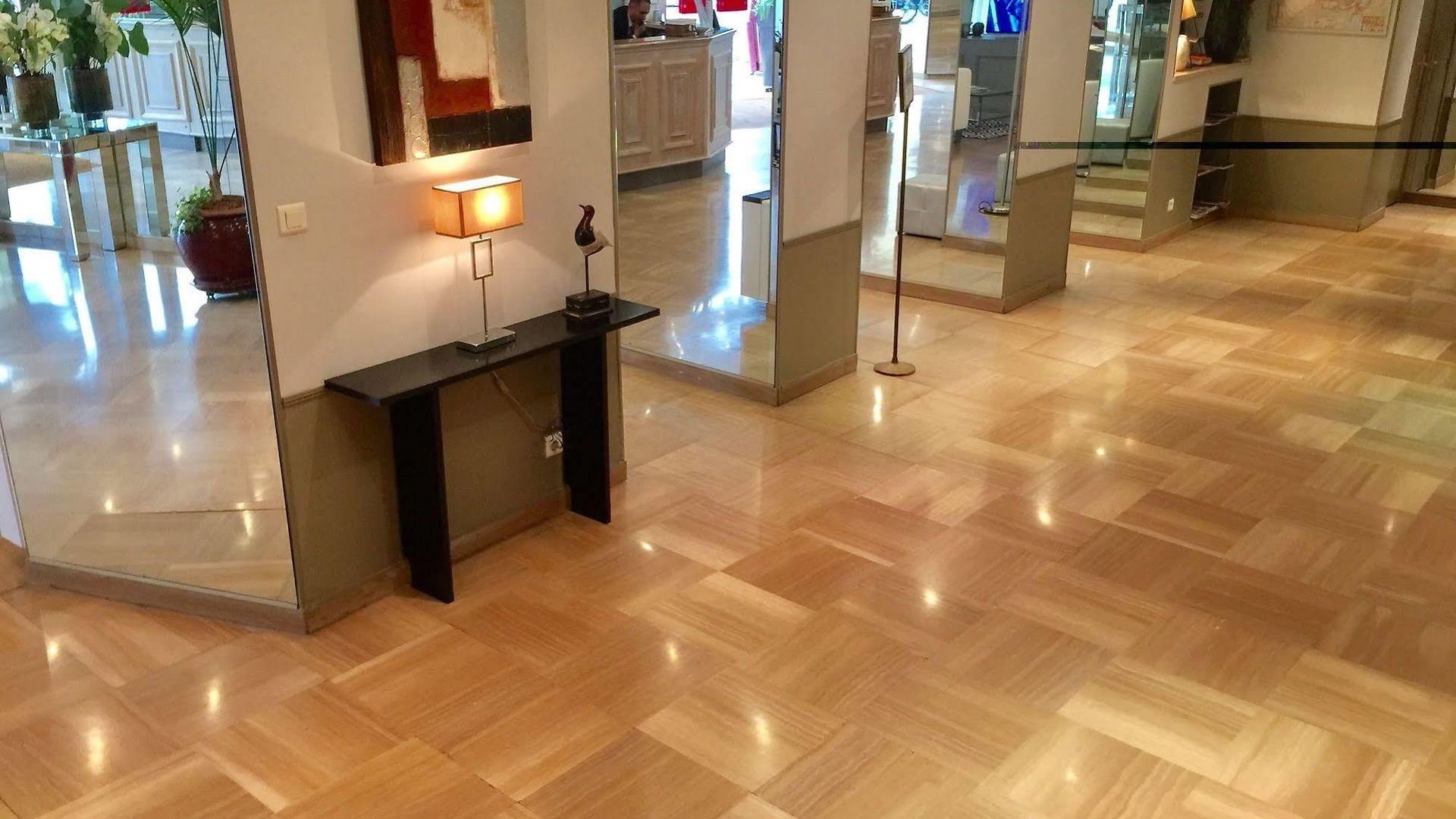 Ambassador, Completely Renovated 4*