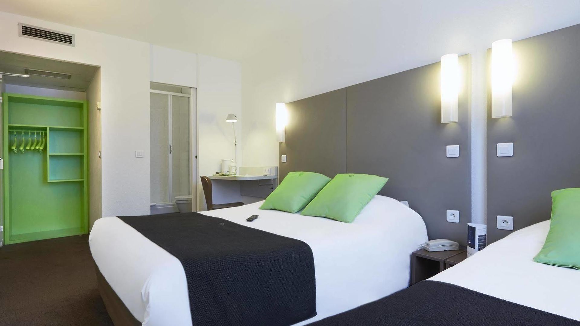Campanile Centre Acropolis Hotel