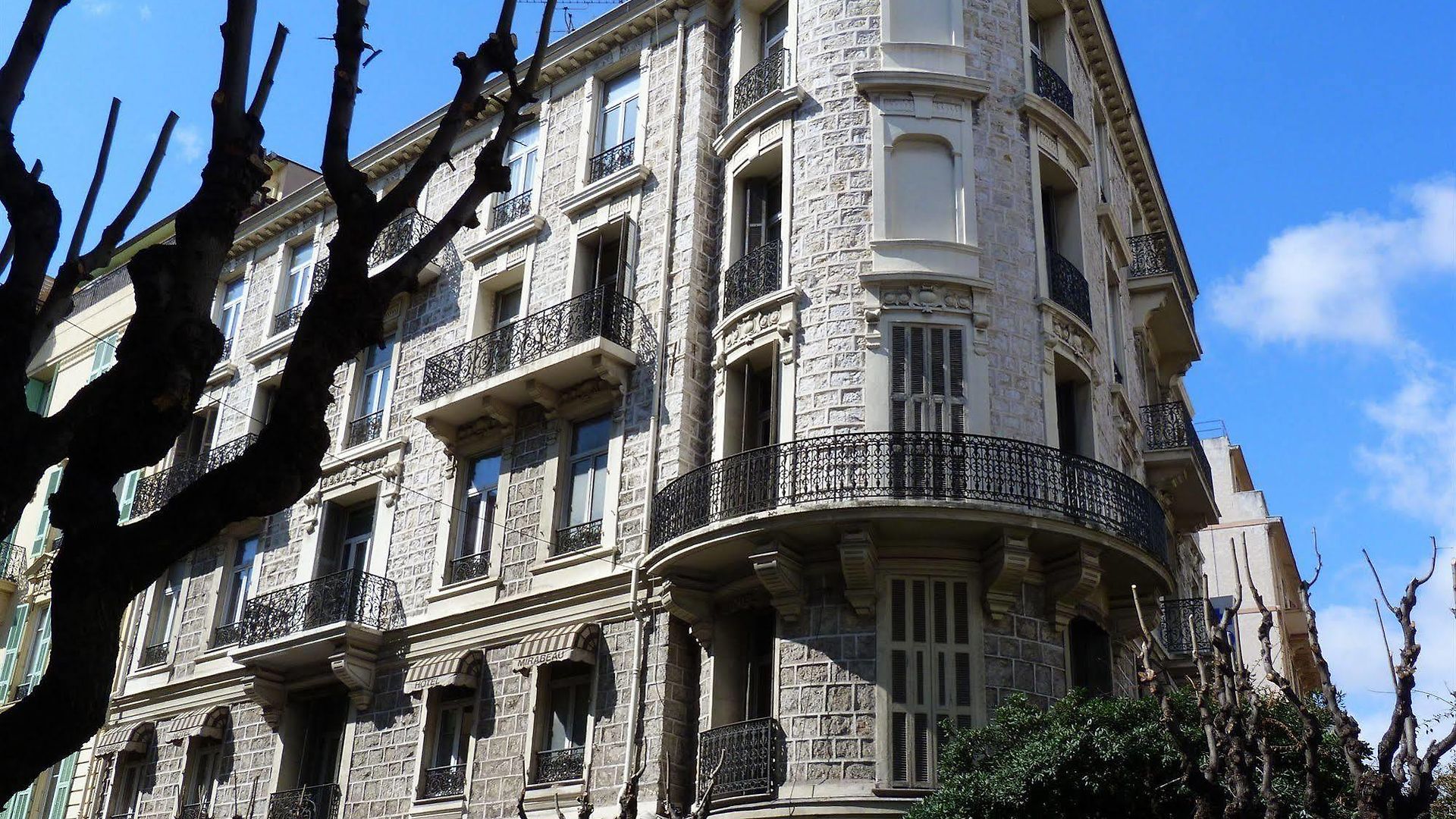 Annexe Hotel