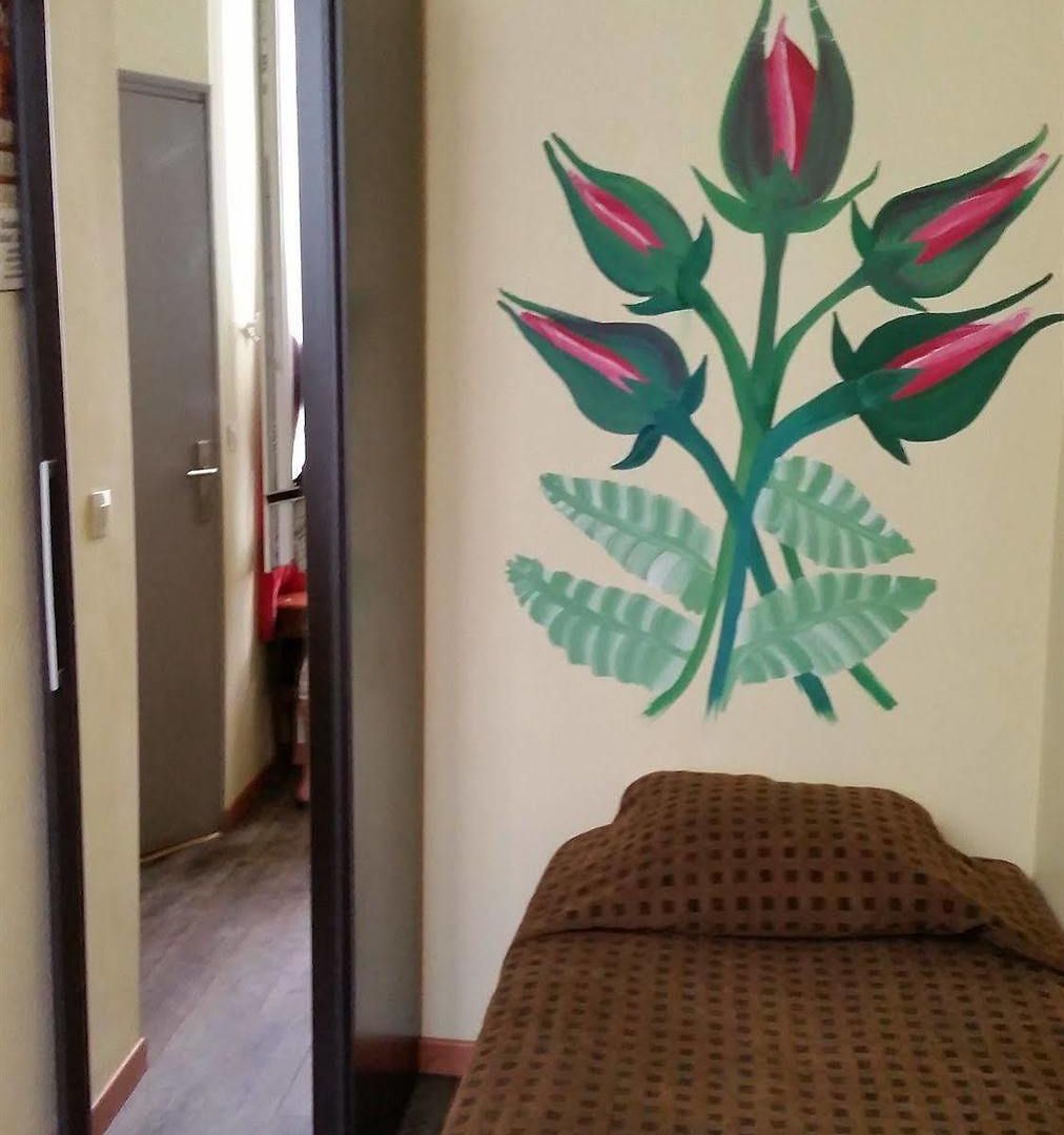 Evelia Hotel