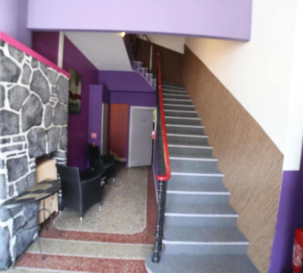 Evelia Hotel *