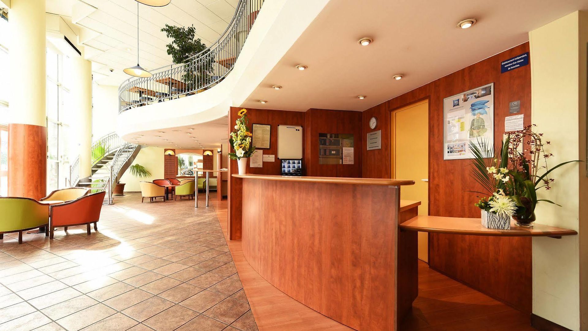 Ibis Budget Californie Lenval Hotel Nice