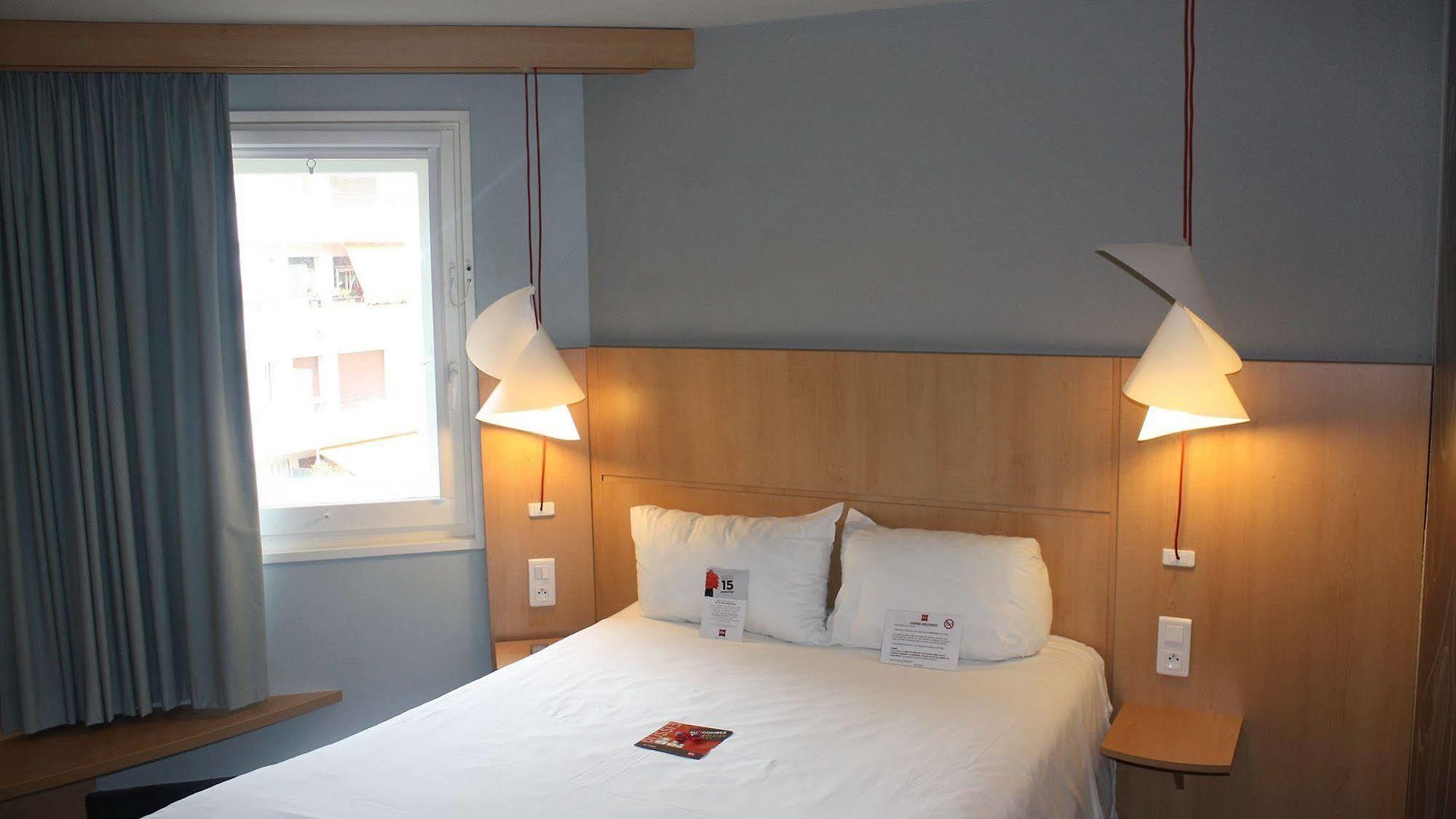 Hotel Ibis Aéroport Promenade Des Nice