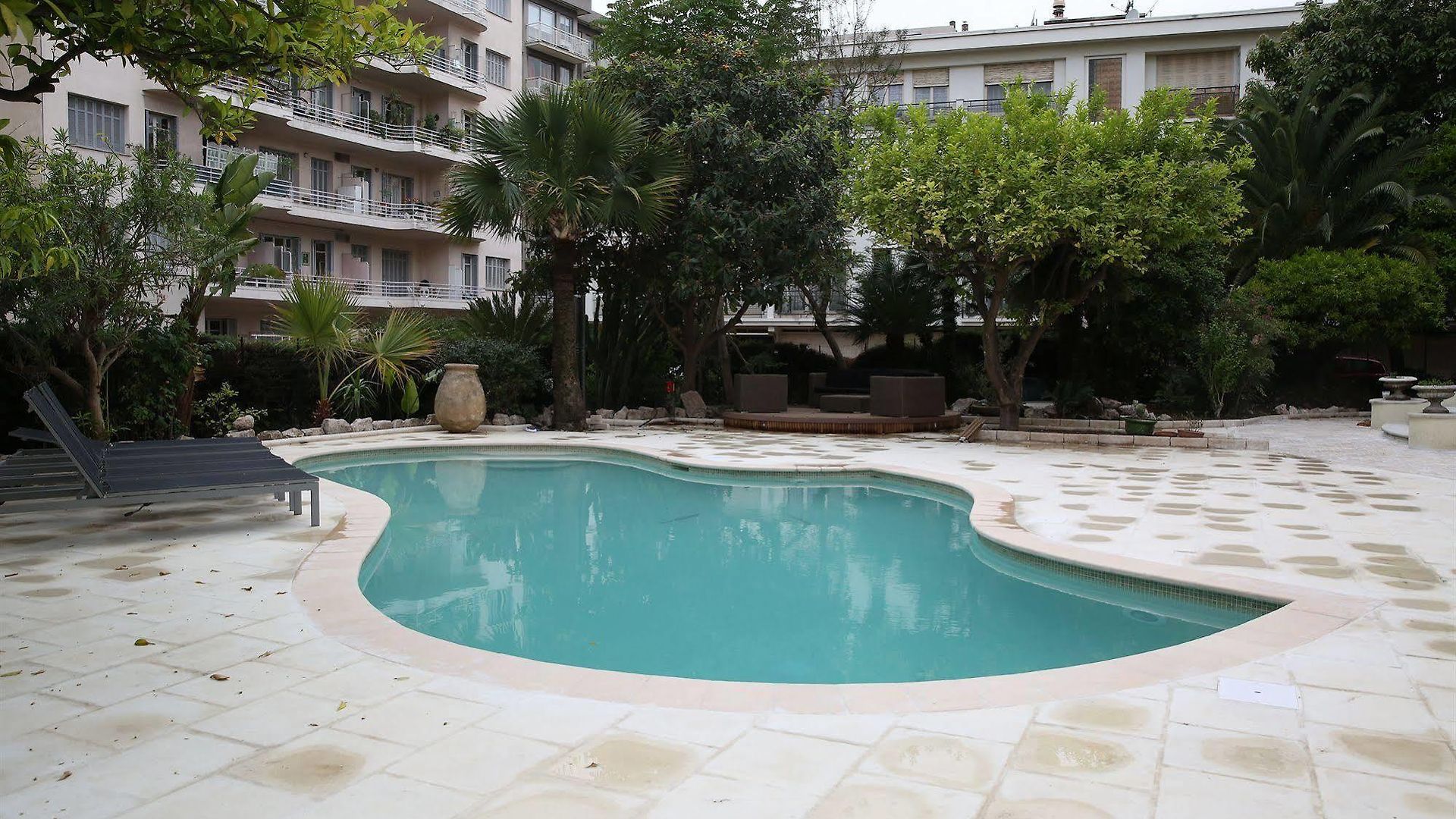 Armenonville 3*