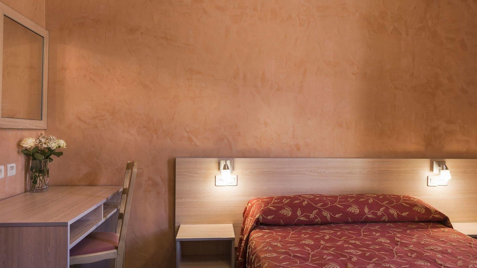 Hotel Little Palace 2*