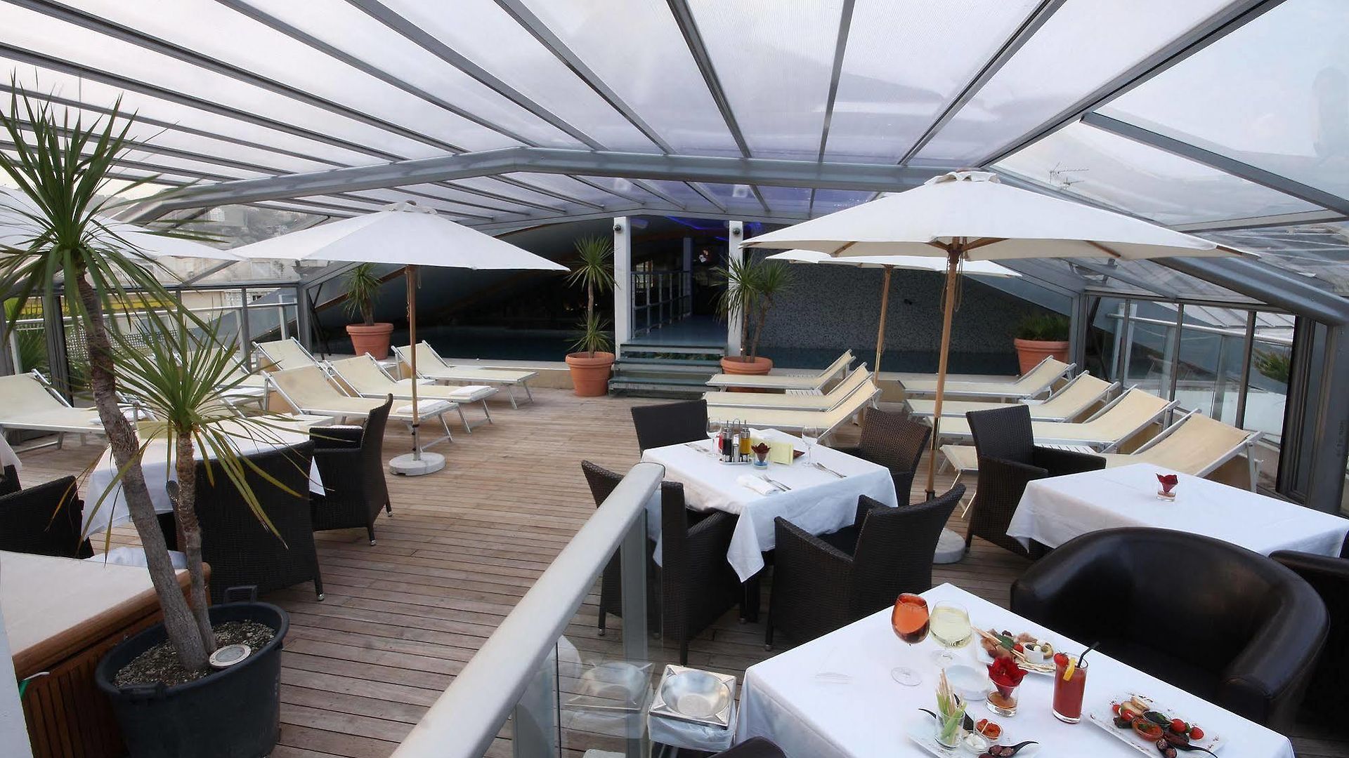 Goldstar & Hotel 4*