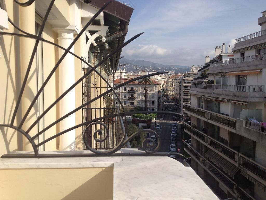 Little Palace Hotel 2*