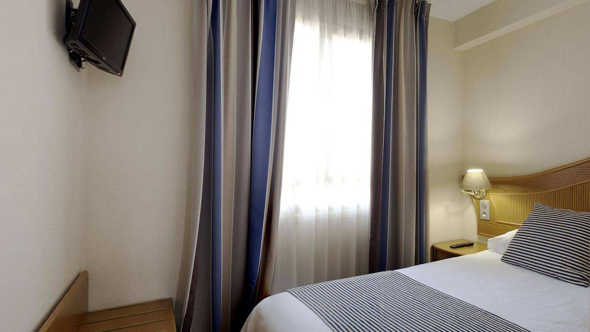 Esprit D'azur Hotel 3*