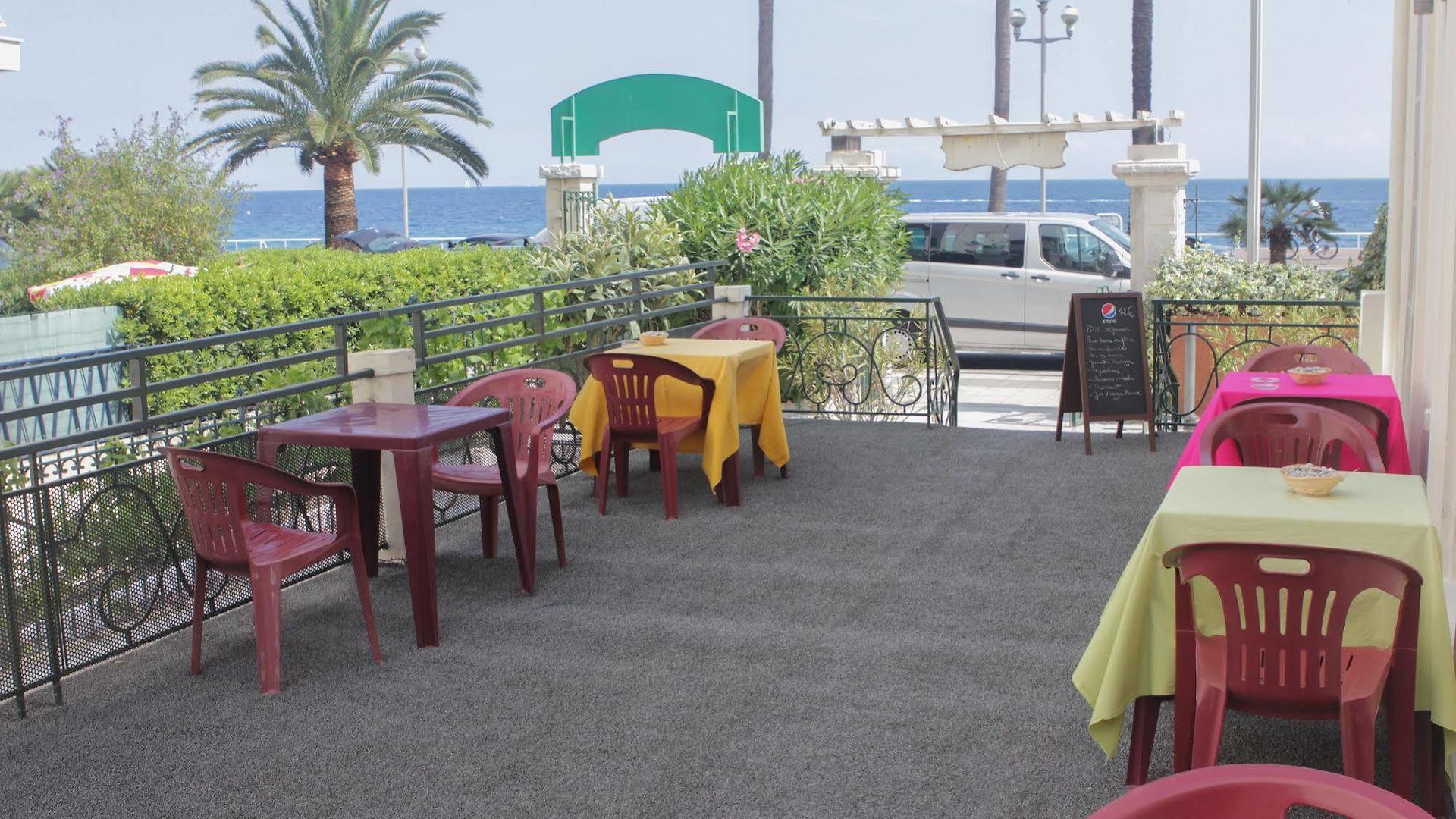 Hotel Flots D'azur Nice