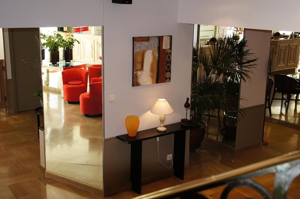 Ambassador, Completely Renovated 4*