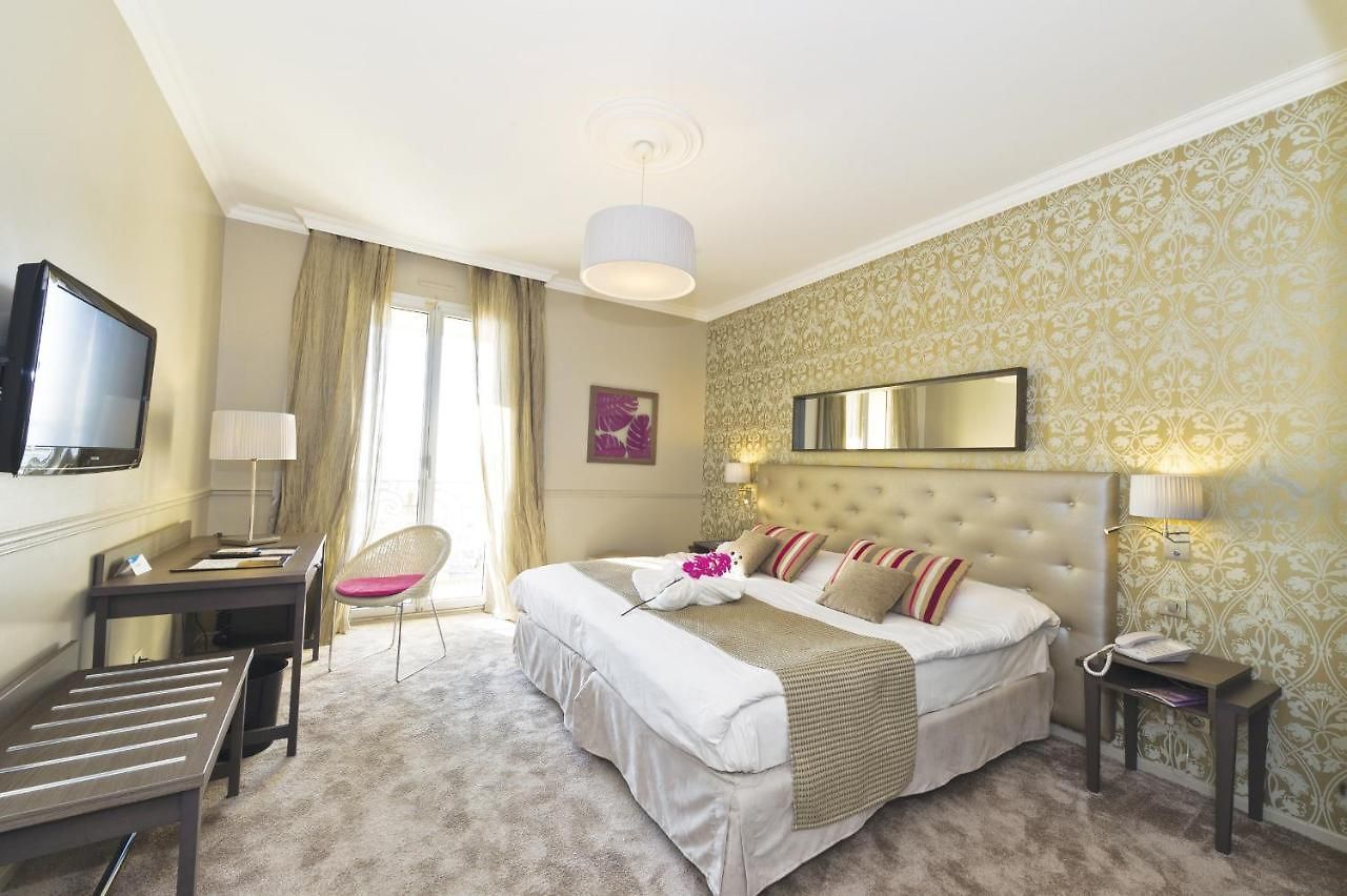 Le Royal Promenade Des 3*