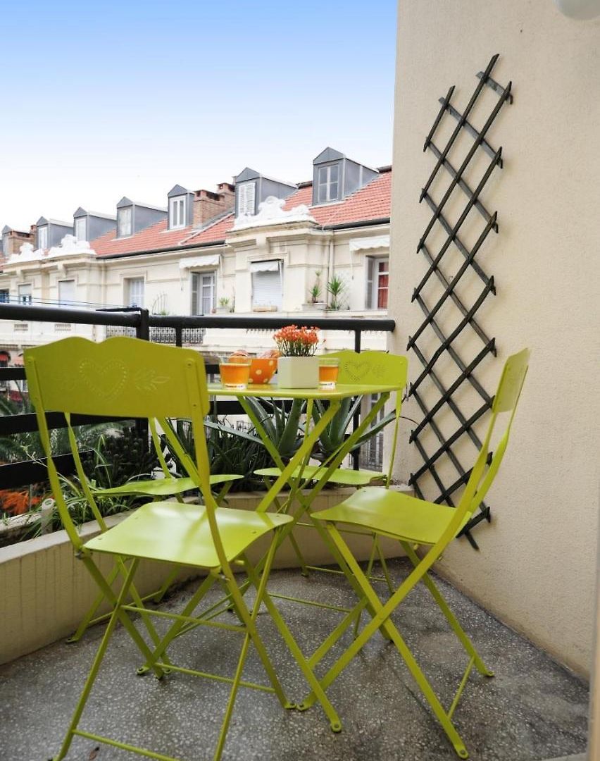 Mini Miro Five Stars House * Nice