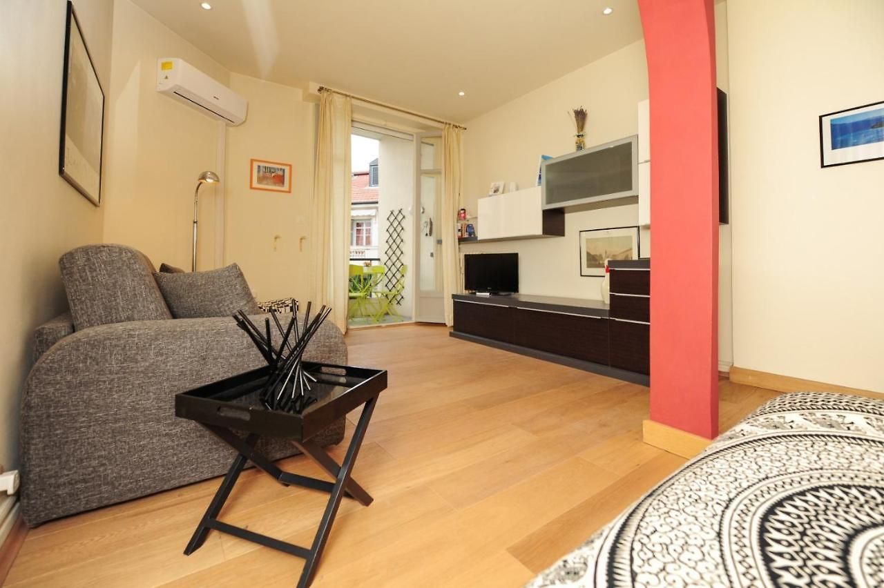 Apartment Mini Miro Five Stars House Nice