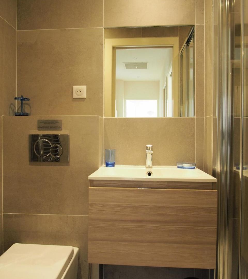 Centre - With Balcony And Stunning Sea View! Apartment *