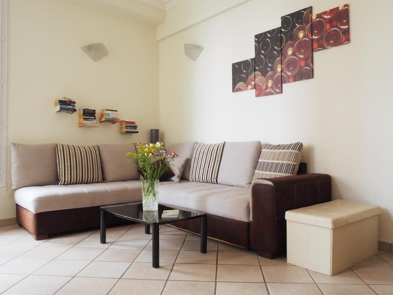 Centre - With Balcony And Stunning Sea View! Nice