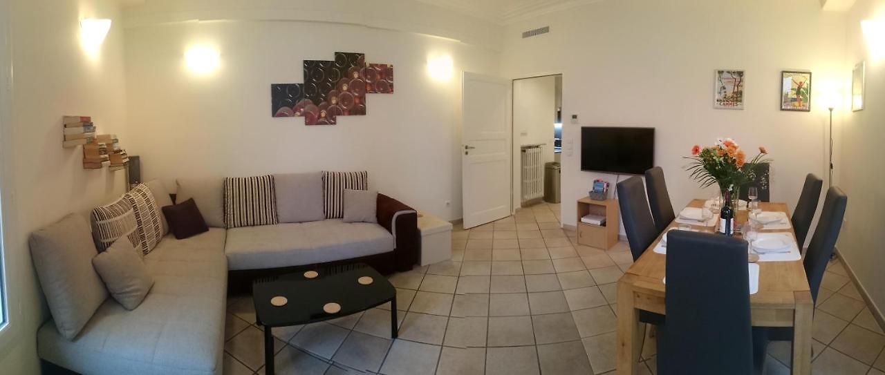Apartment Centre - With Balcony And Stunning Sea View! Nice
