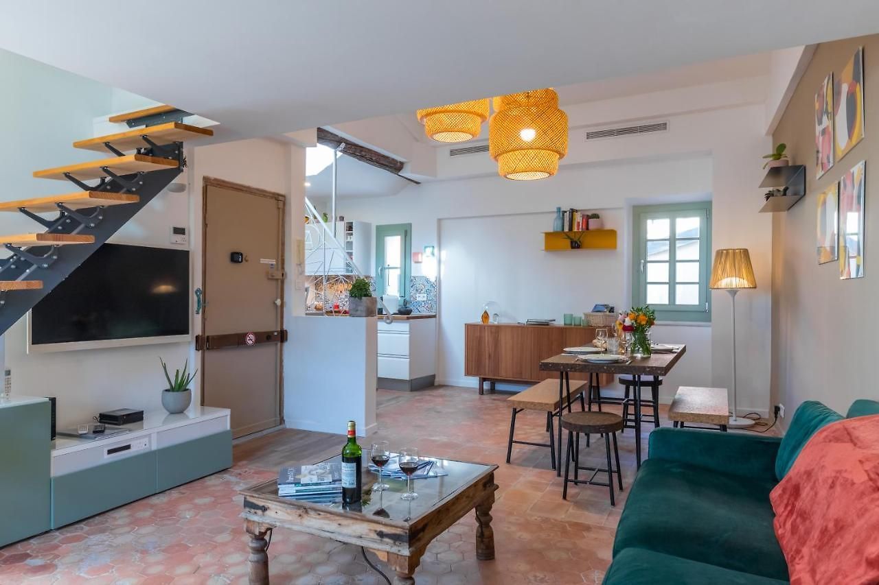 Le Chateau - The Beautiful Sight In Old Town, Private Terrace Apartment *
