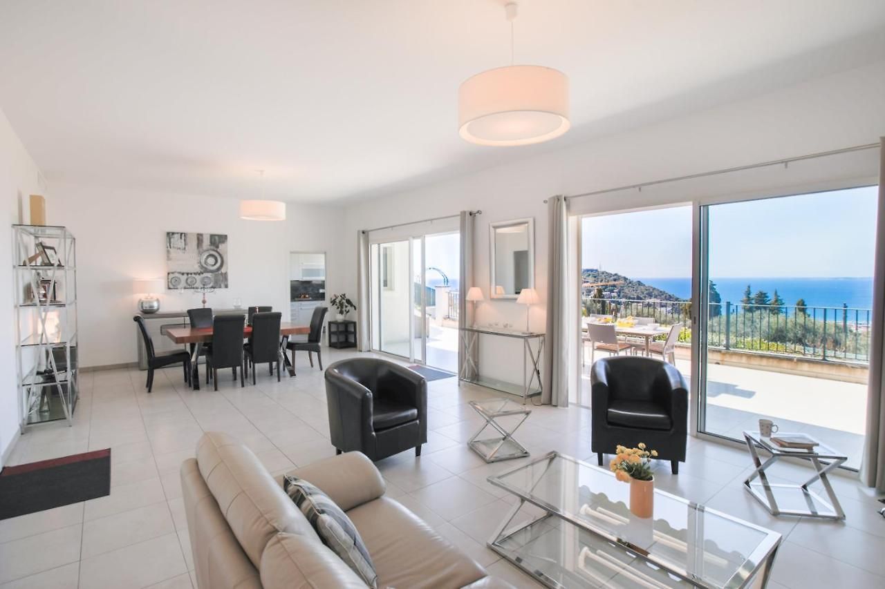 Villa Vinaigrier Hills Vi3086 By Riviera Homes