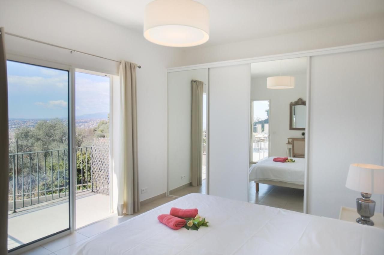 Villa Vinaigrier Hills Vi3086 By Riviera Homes *