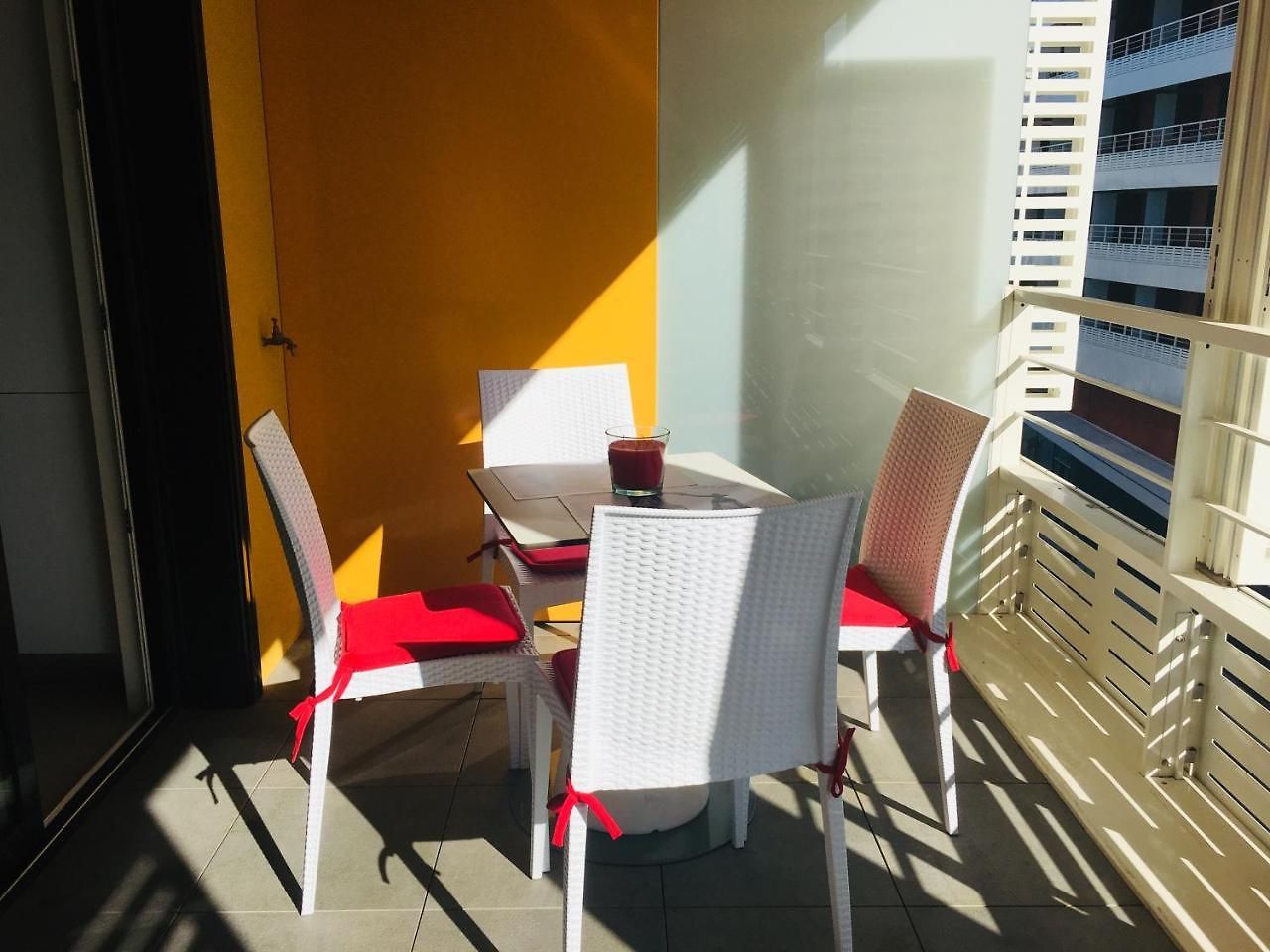 Appartement A Terrasse Ensoleillee & Parking A La Gare Du Sud Nice