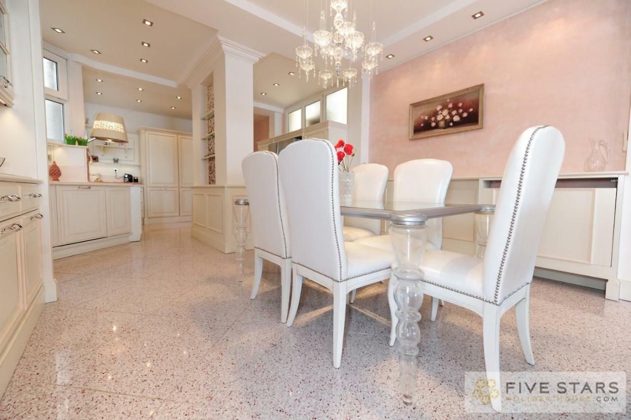 Le Majestic Promenade - Five Stars House Appartement *