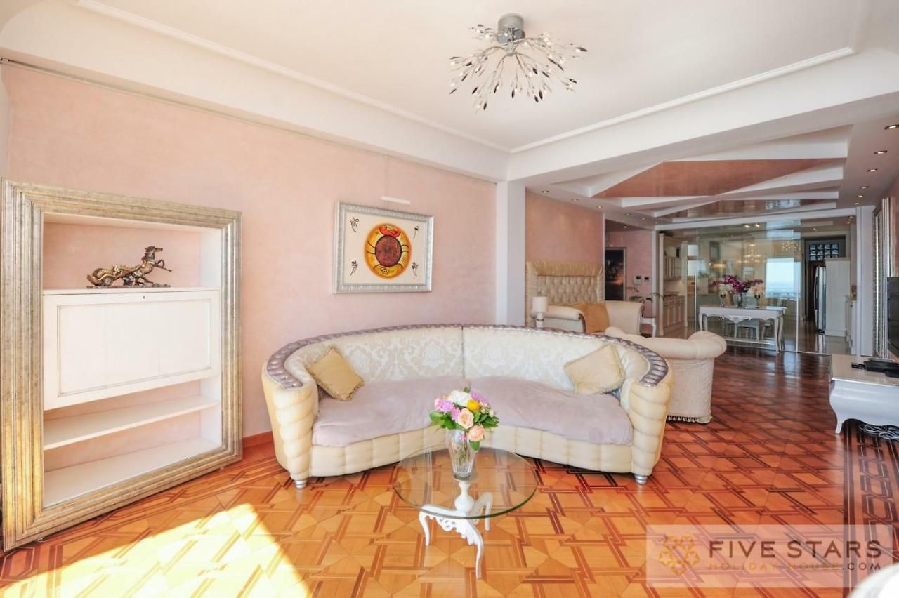 Le Majestic Promenade - Five Stars House Appartement *